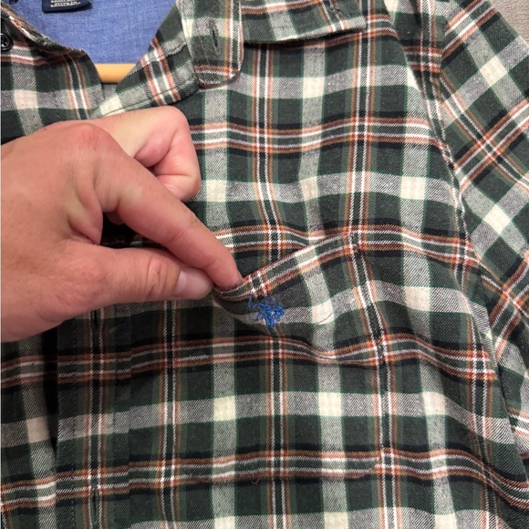 Mens U.S Polo Assn. button up - Picture 3 of 6